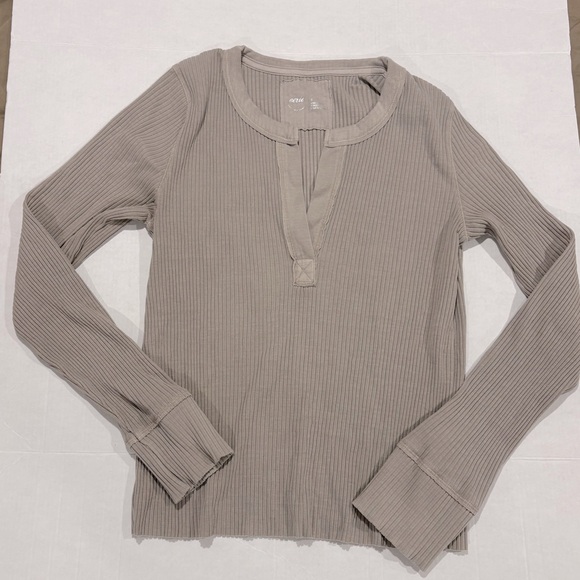 aerie Tops - Aerie Love the Moment Tan Ribbed V-Neck Long Sleeve Top Women’s Large